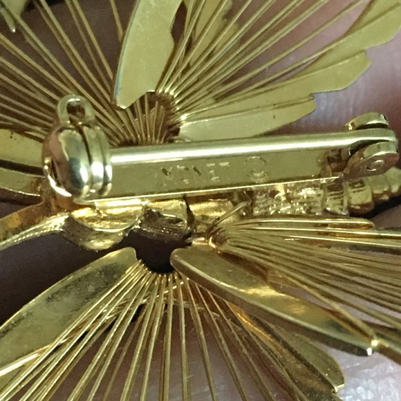 Vintage MONET Butterfly Brooch Pin - Picture 6 of 8